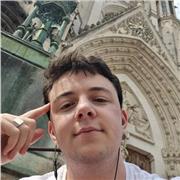 Titulaire d'un Master philosophie donne des cours aux lycéens et aux étudiants