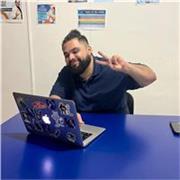 Maestro líder de inglés con más de 5 años de experiencia utilizando el método de sugestopedia