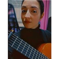 Profesora de Guitarra y Música