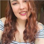 Chica joven y entusiasta estudiante de psicología ofrece clases de refuerzo para alumnos de primaria, secundaria y bachillerato