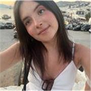 Soy estudiante de una carrera con mucha química y me gusta enseñar esta materia de forma sencilla y cercana. Voy a dar clases de q