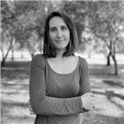 Profesora de Historia y Geografía. Guía de turismo oficial e Historiadora del Arte. Casi Gestora Cultural.