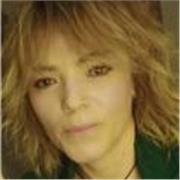 Jurista, preparadora de oposiciones, con más de quince años de experiencia.