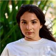 Insegnante di inglese per bambini e ragazzi. Conversazione, grammatica, lettura e letteratura. Anche aiuto compiti