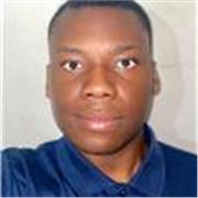 Studente universitario offre lezioni di inglese per ragazzi