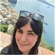 Diplomata in perito aziendale corrispondente in lingue estere e successivamente laureata in scienze della formazione primaria impartisco lezioni a ragazzi di elementari medie e licei. Materie : inglese, francese, diritto, economia (teoria), storia, italia