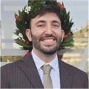 Tu rilassati, ad aiutarlo/a coi compiti ci penso io.