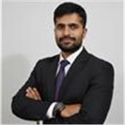 Nachhilfelehrer für Englisch, Mathematik und Physik für Kinder jeden Alters