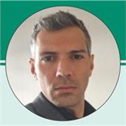 Professeur de français ex journaliste, rigoureux et pédagogue