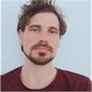 Filólogo catalán con amplia formación y experiencia ofrece clases en linea de lengua y de preparación de exámenes. 