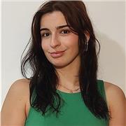 Profesora de inglés, imparto clases tanto prácticas como teóricas haciendo refuerzo en el campo escrito y de la conversación