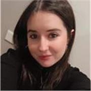 Profesora con C1 de inglés y experiencia previa, imparte clases online y presencial de distintas modalidades.