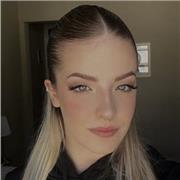 Sono una studentessa di quarta superiore, sono consapevole che la storia sia una di quelle materie che piacciono a tutti ,ma sono qui a disposizione per aiutare che ha la necessità di migliorare nella materia !Non esitate a contattarmi