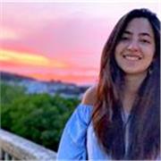 Estudiante universitaria de último curso de Biología imparte clases de Química y Biología a la ESO y Bachillerato