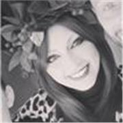 Sono una donna che ama condividere le proprie conoscenze e svolgerei il mio lavoro con passione 