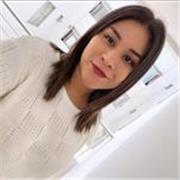 Bachiller en derecho, con aptitud para enseñar cursos de primaria con responsabilidad, paciencia y dedicación.