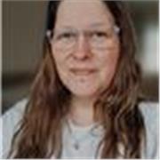 Experienced English and Portuguese tutor offering private lessons to teenagers and adults, both in person and online. 