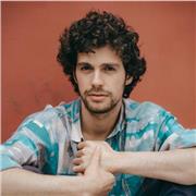 Clases de piano, guitarra, armonía, solfeo, y composición. Nivel principiante y medio