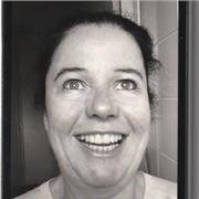 ¡ Hola !
Je propose des cours interactifs et ludiques pour améliorer ou débuter votre expression orale et écrite