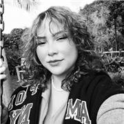 Profesora de inglés imparte clases de primer a último grado escolar. Cualquier materia para primaria