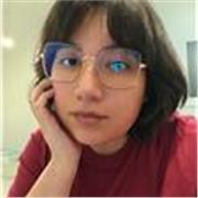 Apasionada a la pintura y capacitada para enseñar