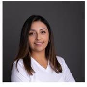 Fundadora de agencia de diseño, desarrollo web y posicionamiento SEO orgánico, marca, voz y copywriting. 6 años. No docente.