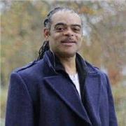 I am an qualified Storyteller, and Narrative Coach with 30 years experience. I currently teach Storytelling to students .