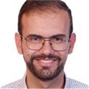 Docente con buena aptitud sobretodo en inglés y matemáticas