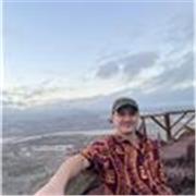 I give private Spanish and English lessons to children and adults