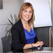 Abogada experta en mediación. Profesora de comunicación y gestión de conflictos con más de 20 años de experiencia. Experta 