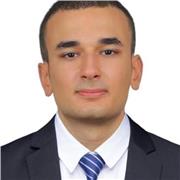 Assiste aux professeurs d’anglais a la préparation des matières de cours