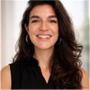 Profesora bilingue de varias áreas, con título universitario de Matemática, Computación & Yoga