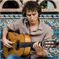 Profesor de guitarra licenciado en guitarra flamenca da clases para todos los niveles y todas las edades precio 30€/hora