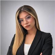 profesora de ingles especialista en niños com dificultades en en ingles. Soy joven y cuento con metodologías activas para mejorar