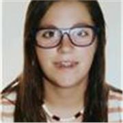 Maestra titulada en Educación Primaria con Máster en Didáctica de las Matemáticas en Educación Infantil y Primaria.