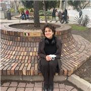 Ragazza neolaureata offre ripetizioni in lingue straniere e altre materie (elementari/medie)