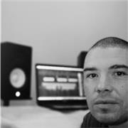 An electronic music producer, my lessons are aimed at students starting in the world of music production.