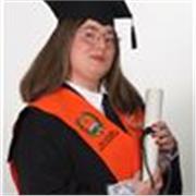 Profesora dedicada y dinámica. Trato de simplificar aquello que parece difícil.