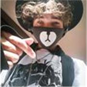 Profesor de distintos idiomas básicos y avanzados, ofrece clases para cualquier edad