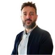 Tutor empatico e attento alla la tua creatività