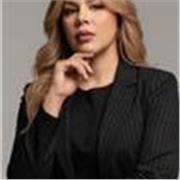 profesora de finanzas apta para todas las edades y niveles