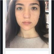 Studentessa universitaria madrelingua in spagnolo