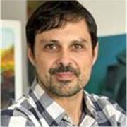 Profesor de diseño gráfico, branding y herramientas de diseño