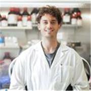 Laureato in chimica-fisica, da anni offro ripetizioni di chimica (organica, inorganica, generale e chimica-fisica)