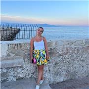 Laureanda in Scienze e Tecniche Psicologiche, diploma di maturità liceo linguistico, possiedo livello C1 inglese