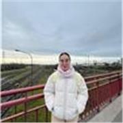 J'enseigne la matière de math a des Étudiants des primaires ou bien collège