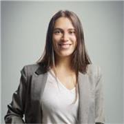 Curiosidad, resiliencia y aprendizaje constante. Más de 11 años de experiencia en marketing, comunicación y consultoría