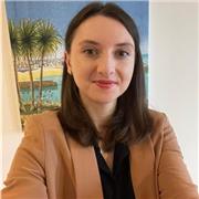 English as foreign language tutor for all levels. I have always loved learning languages and want to share my passion with others to help them achieve their own language learning goals.