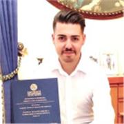 Laureato in informatica, impartisco lezioni di informati e matematica