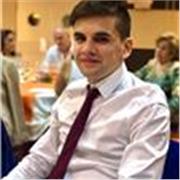 Soy un estudiante del grado de Educación Primaria con nivel B1 de Inglés, a parte de esta asignatura puedo dar apoyo en todas las demás que se estudian en primaria
